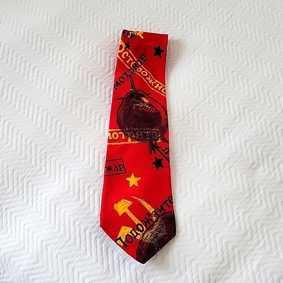 The Beatles Back in the USSR Silk Tie - Picture 3 of 7